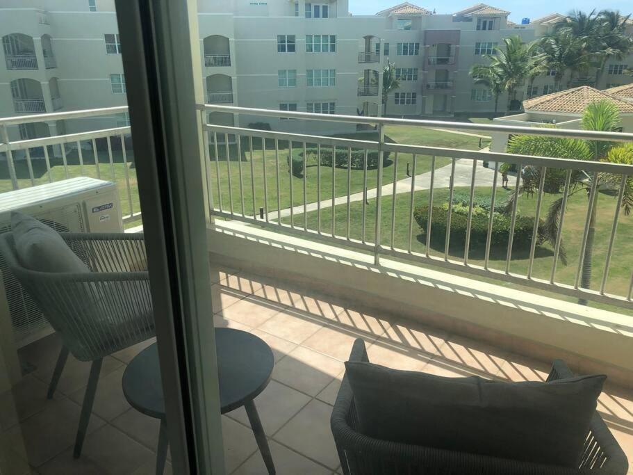 Haudimar Ph Beachfront Apt 4Br/3Bath イサベラ エクステリア 写真